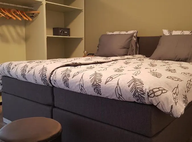 La Bed & Breakfast 4*