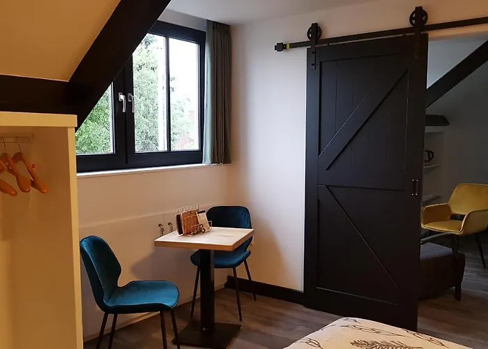 فندق مبيت وإفطار La 4*