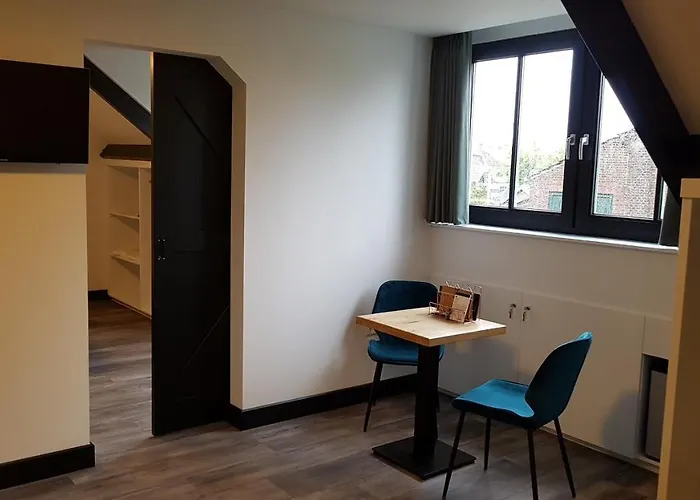 La فندق مبيت وإفطار 4*